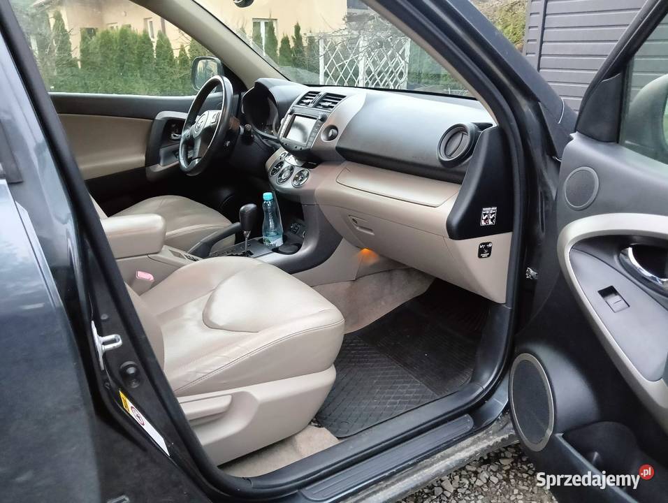 Toyota RAV4 Szczucin