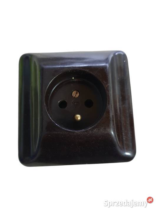 Stare gniazdko elektryczne podtynkowe bakelitowe