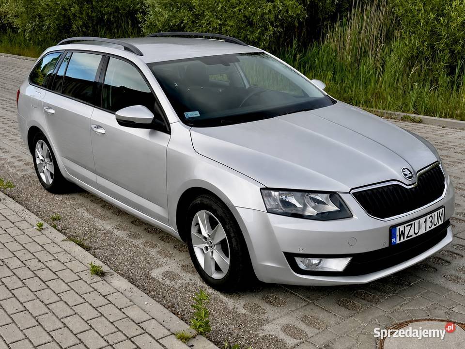 Skoda octavia 10 lat właściciel Salon Polska VAT marża Octavia Sochaczew