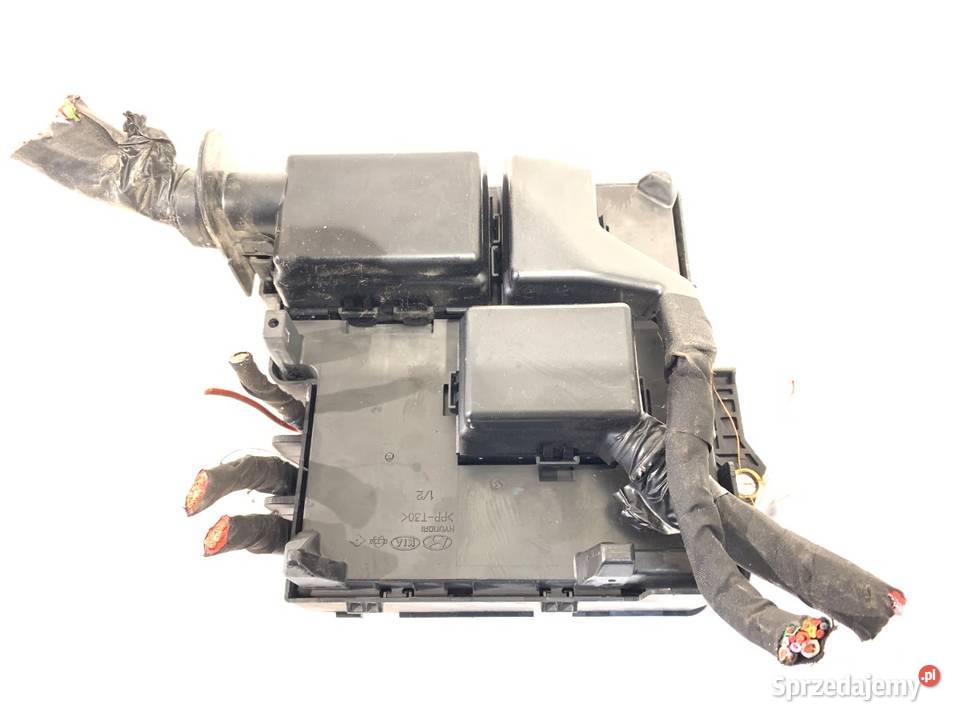 SKRZYNKA BEZPIECZNIKÓW KIA CEED Hatchback 0712 osobowe