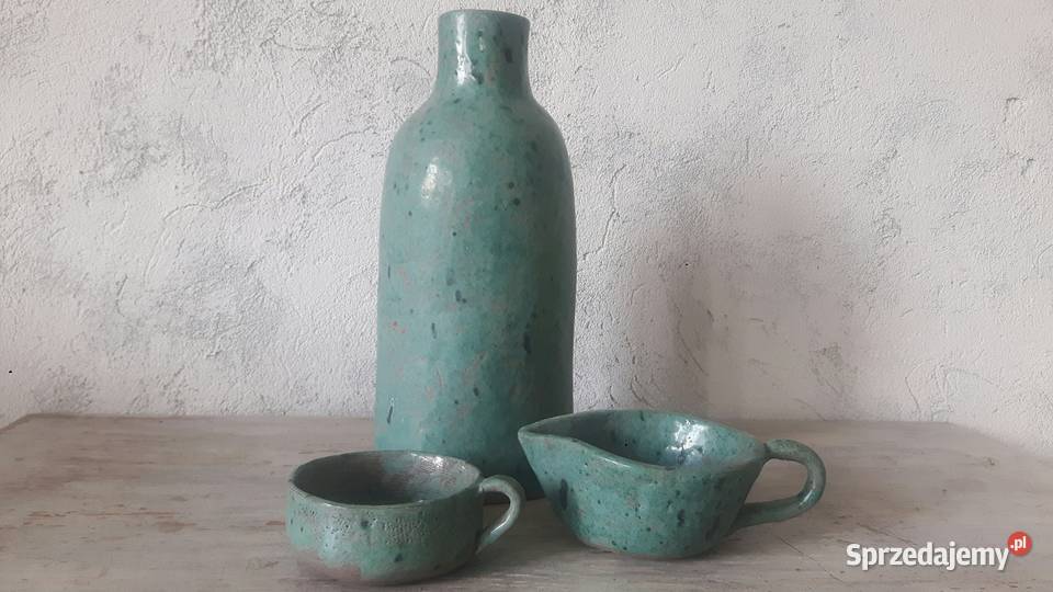 Naczynia ceramiczne ręcznie wykonane odcienie zieleni