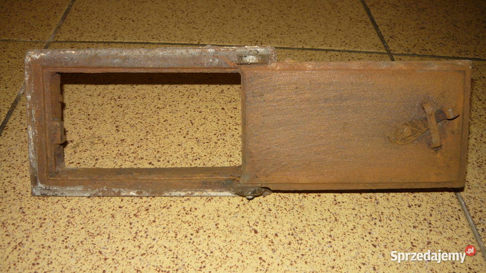 Drzwiczki żeliwne rewizyjne wyciorowe do pieca Sokółka