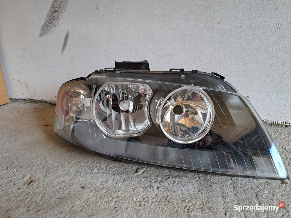 Prawa lampa Audi A3 8P Sportback Szczucin