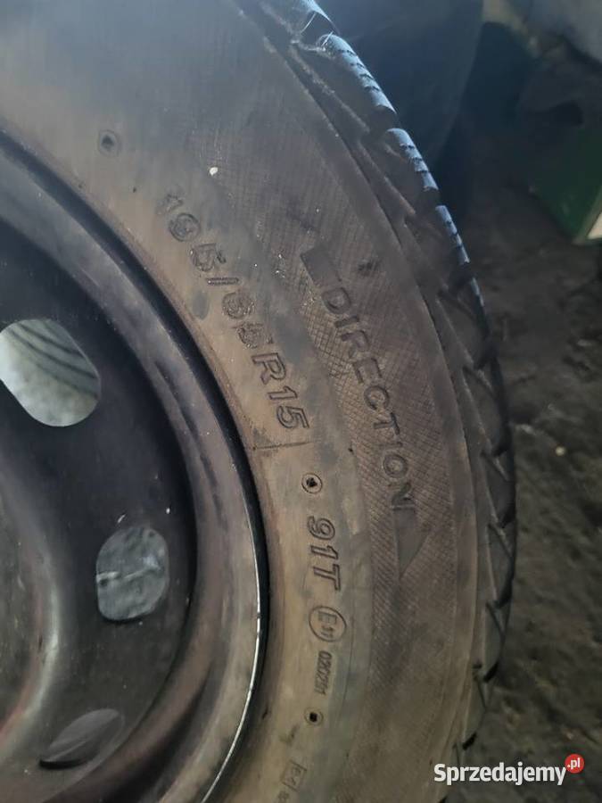 Koła 15 z oponą zimową 4 sztuki Samochodowe Pabianice