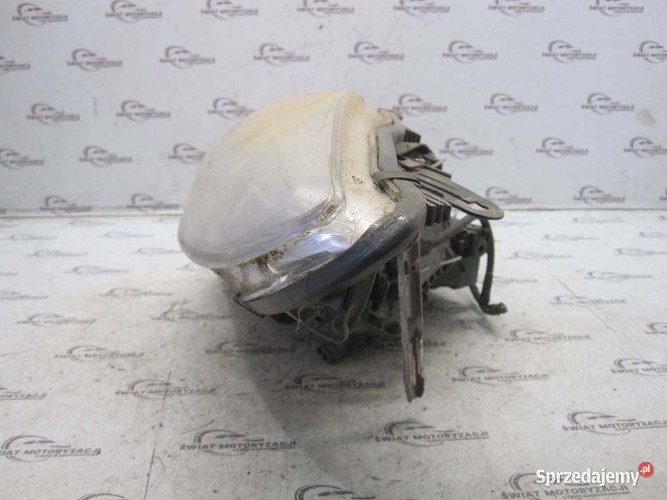 RENAULT MEGANE III 08r lampa lewa przód osobowe świętokrzyskie