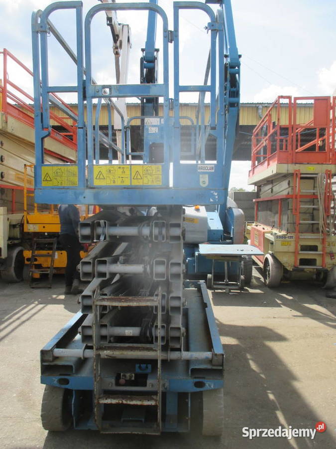 Podnośnik nożycowy zwyżka 12 m Genie GS3246