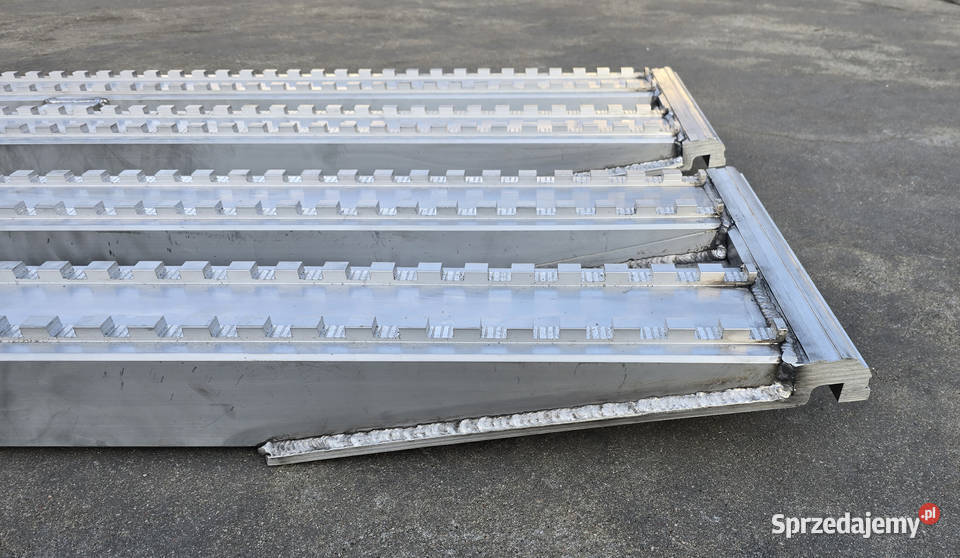 Najazdy aluminiowe 6 ton 2400x380x90mm mocowanie Pozostałe