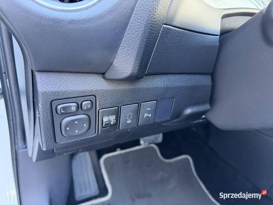 Toyota Auris 18 HSD 136 Prestige Skóra PDC Otwock Mały