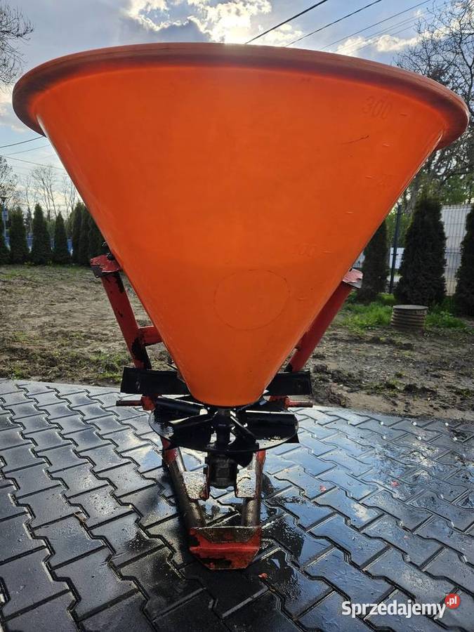 Rozsiewacz nawozów lejek dexwal turbo Stogniowice