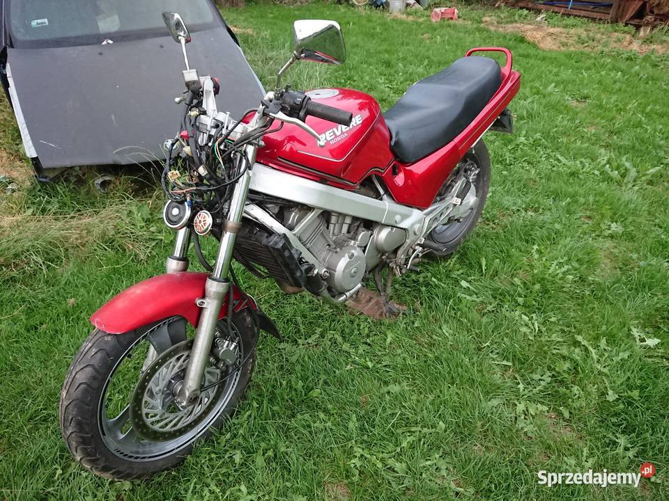Honda NTV 650 Revere czyt Opis