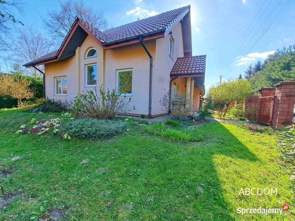 Dom wolnostojący ok Myślenic w otoczeniu lasów 130m2