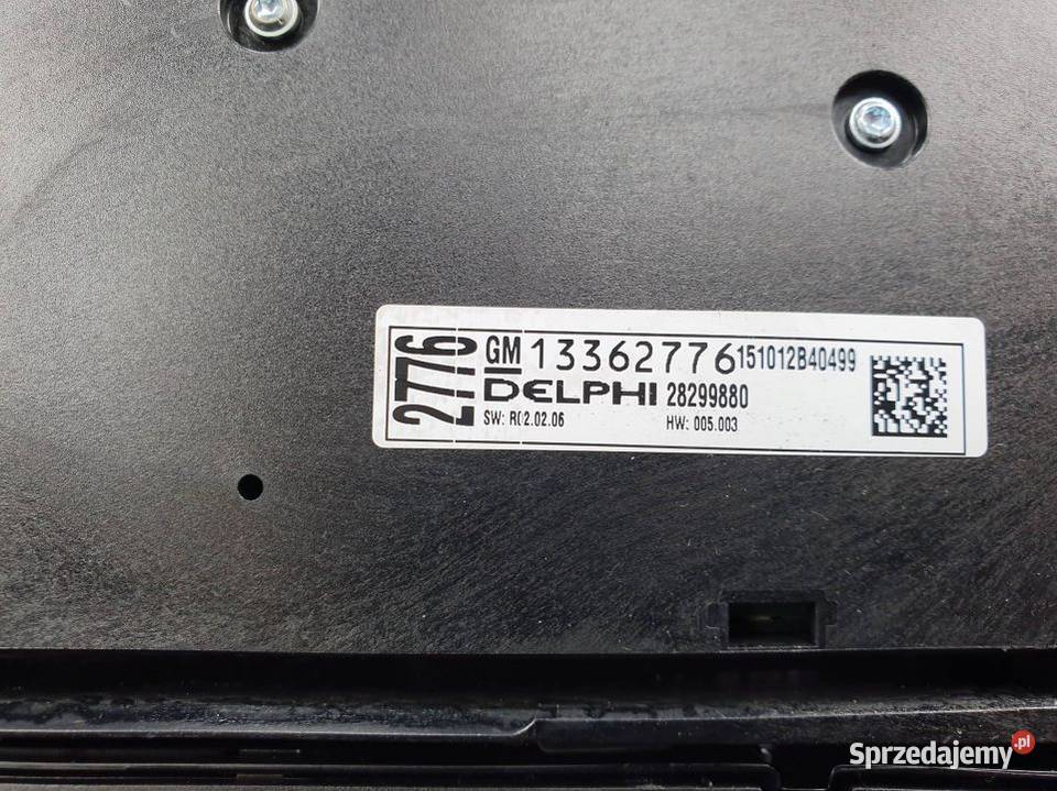 PANEL OPEL MERIVA B II 13435154 osobowe