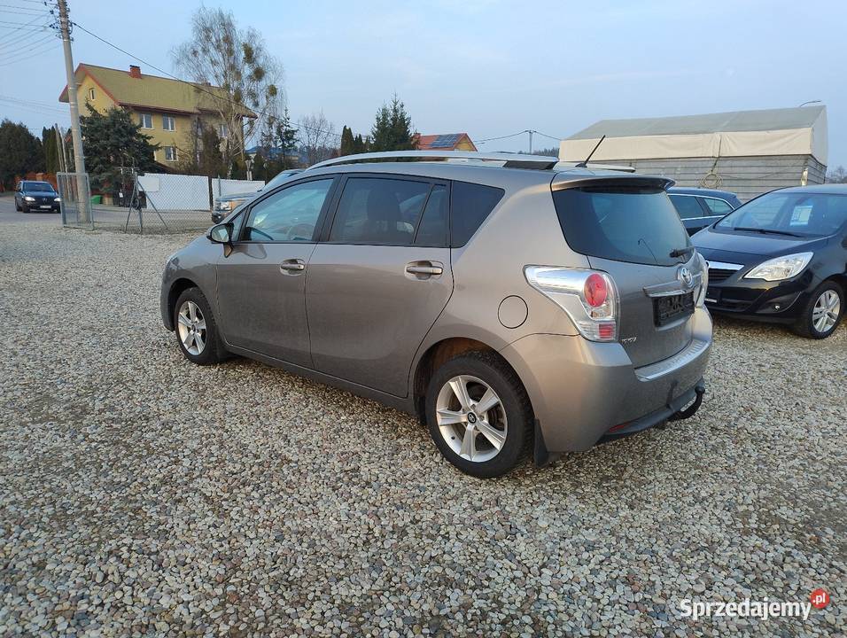Toyota Verso 18 benzyna 7 osobowa navi kamera Verso Białystok sprzedam