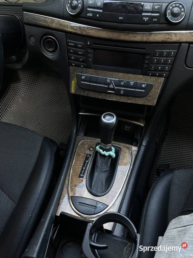 MercedesBenz E 220 CDI Avantgarde Automat Kombi Rok produkcji 2008 Rybnik sprzedam