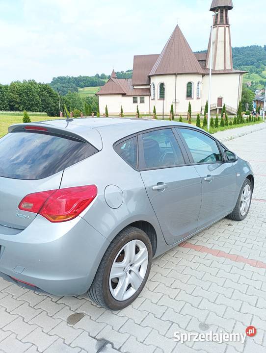Sprzedampię knego opla astrę j Gorlice sprzedam