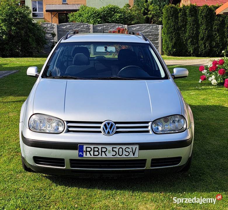 Volkswagen golf IV Rok produkcji 1999 podkarpackie Brzozów