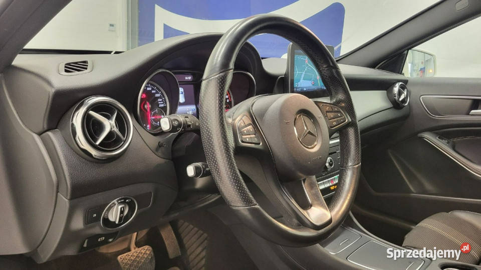 Mercedes GLA 200 7GDCT Urban przyciemniane szyby Grójec