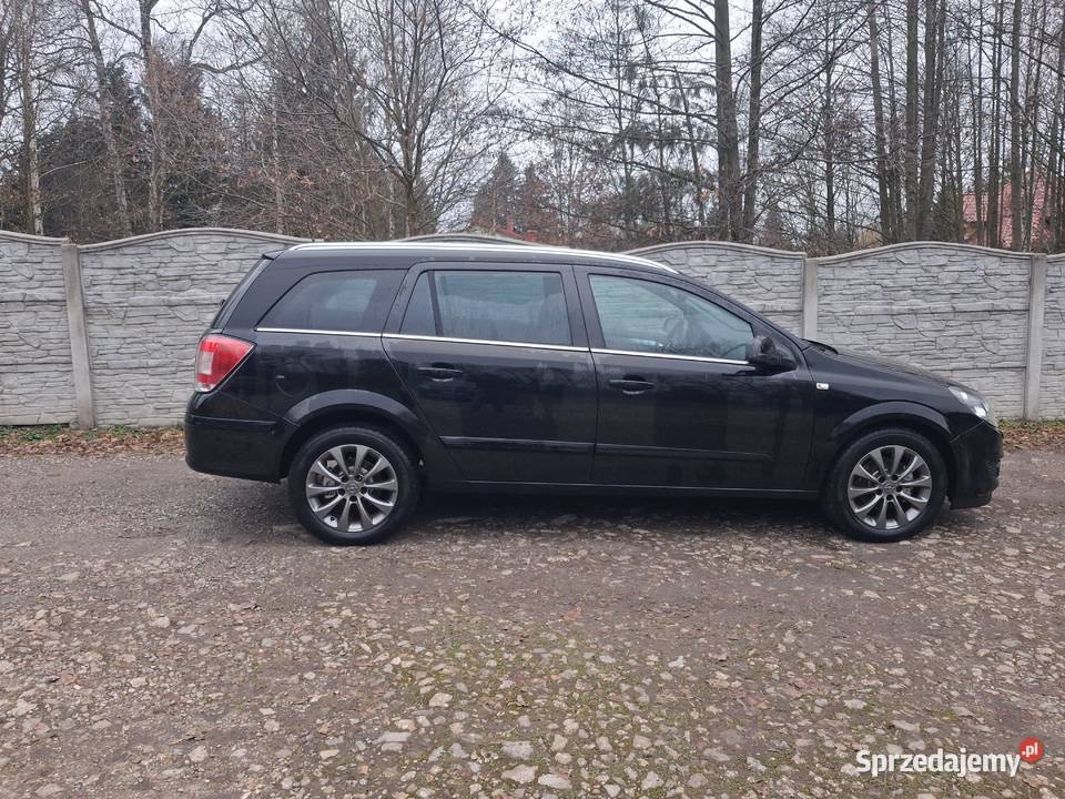Opel Astra H Kombi Sprowadzony 2010 relingi dachowe Starachowice