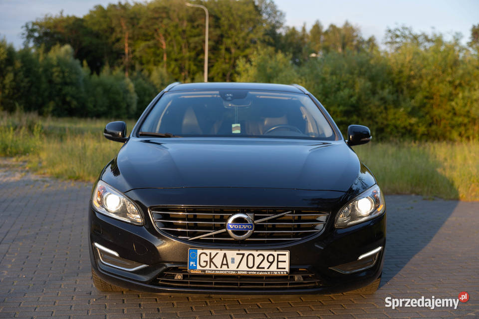 Volvo V60 I 24 AWD Hybrid 2014 r 283 sprzedam