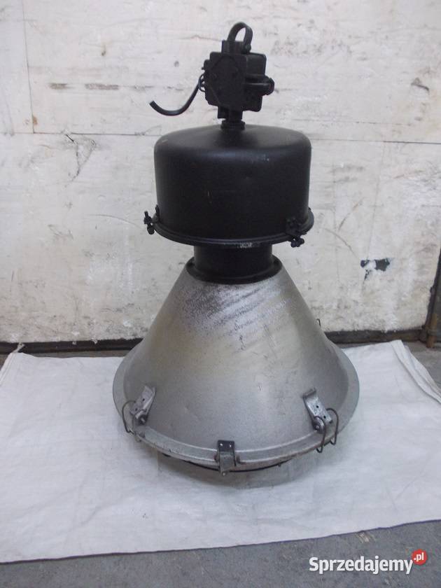 Duża lampa przemysłowa fabryczna industrialna Bielsko-Biała