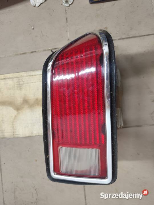 Oryginalne prawe tylne światło Camaro w pudełku Gościeradów Ukazowy