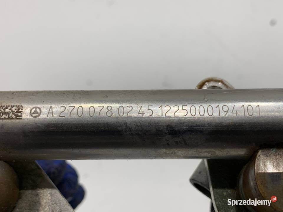 LISTWA WTRYSKOWA Z WTRYSKAMI MERCEDES W176 osobowe Części samochodowe