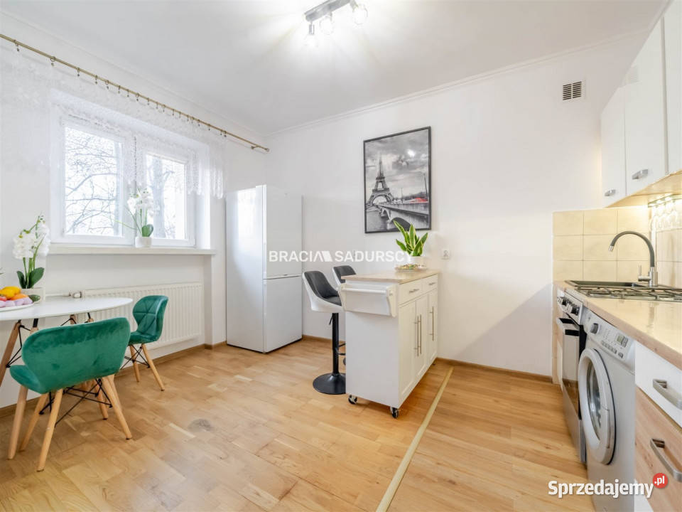 sprzedaży mieszkania Kraków Kurasia 373 metry 1 blok małopolskie