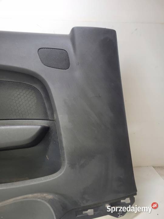 BOCZEK WNĘTRZA LEWY TYŁ AUDI A1 8X0867035