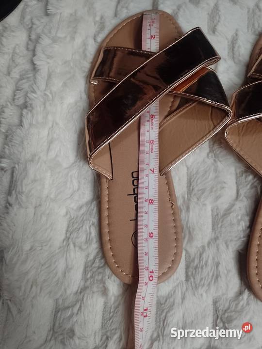40 Boohoo Gold Rose Ekskluzywne klapki z Londynu Kraków