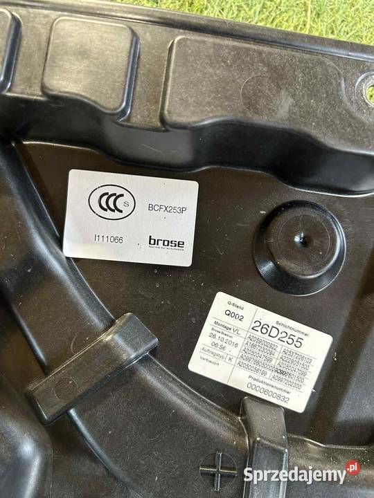 Kompletne poszycie drzwi lewy przód Mercedes GLC Wierzchy Kluckie