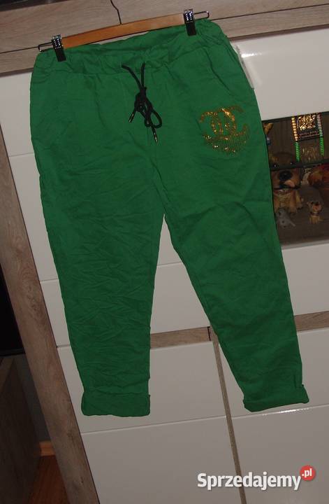 NOWE zielone spodnie gnieciuch złote literki CC Rawicz