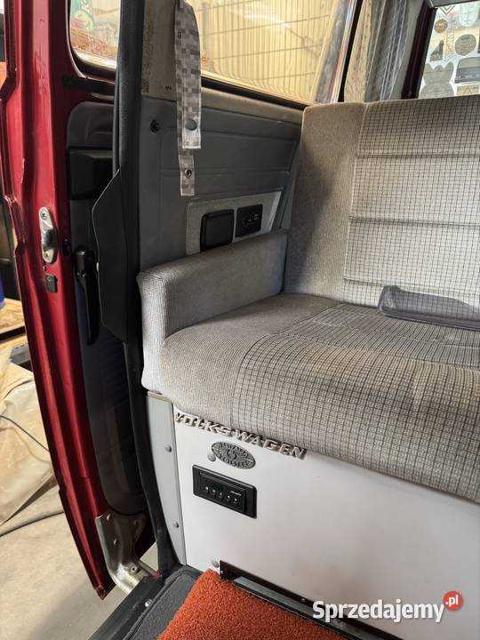 Volkswagen Transporter T3 16TD California pomorskie
