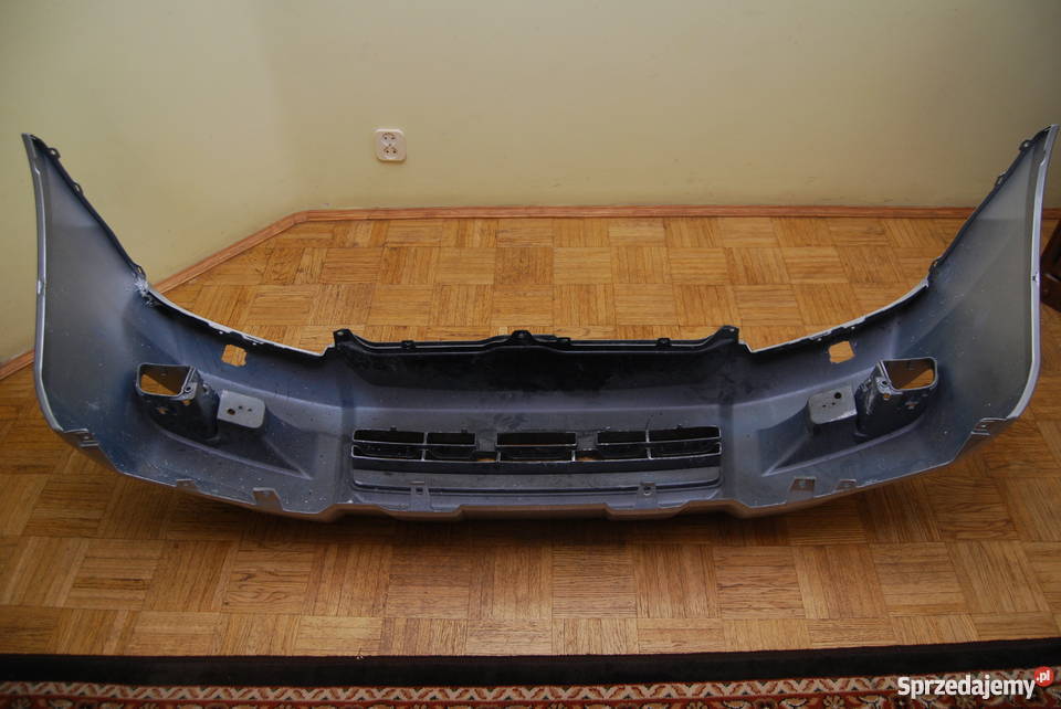 Zderzak przód Toyota Land Cruiser 120 malowany