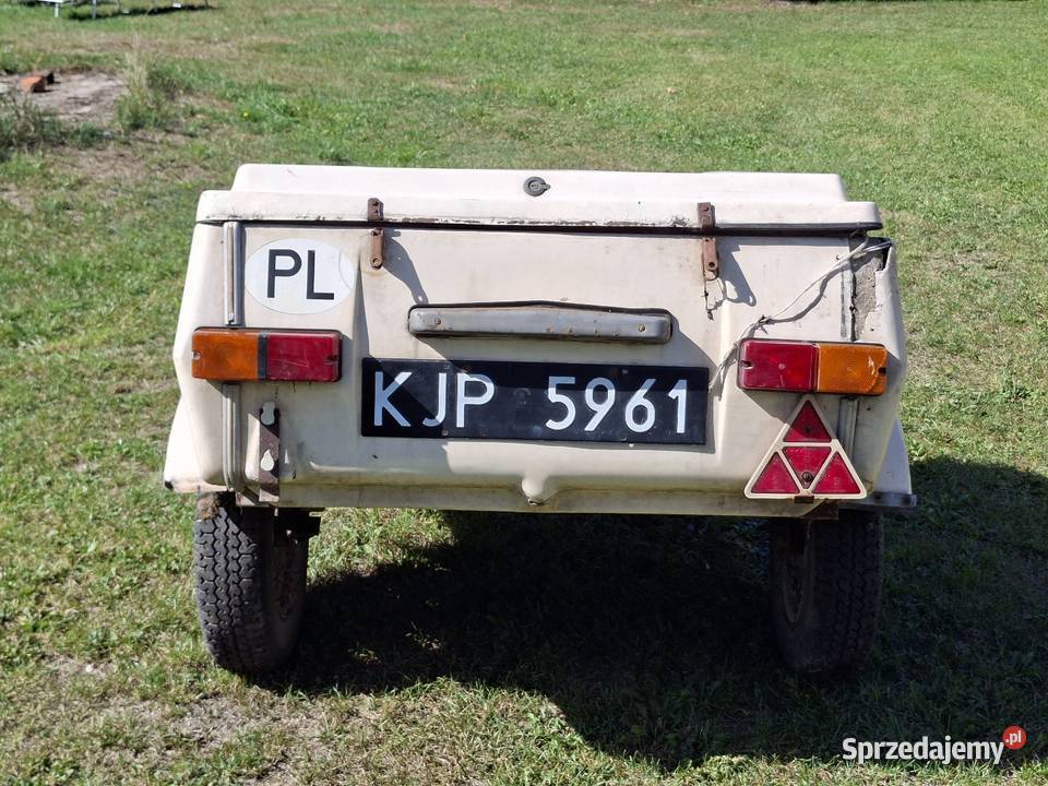 lekką przyczepkę samochodową Niewiadów N250 Końskie