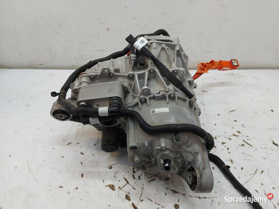 TESLA MODEL Y 2023r Silnik napęd elektryczny RWD osobowe