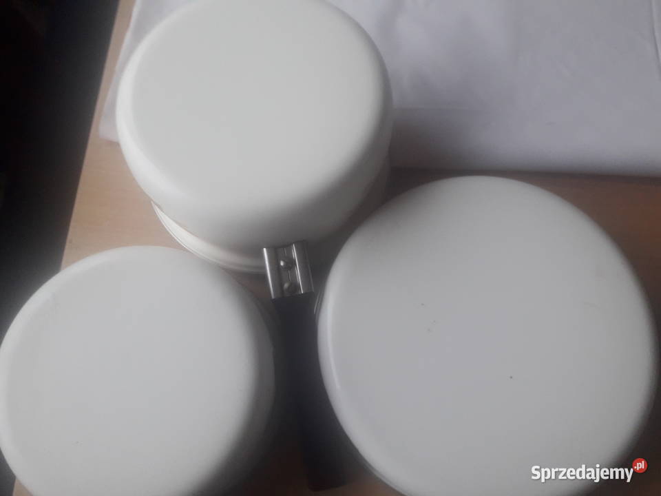 Garnki i patelnia emaliowane Miechów sprzedam