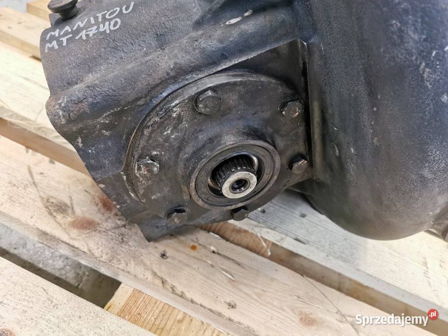 Skrzynia kątowa Manitou MLT 731 Wilkowo sprzedam