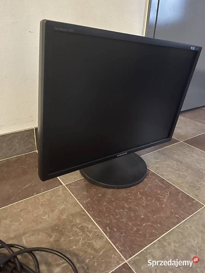 Monitor Samsung 2443 Monitory i projektory Warszawa sprzedam