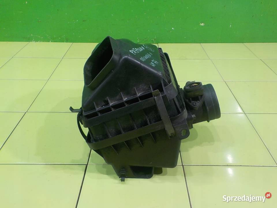 MITSUBISHI OUTLANDER II 20 DID 09r 5D obudowa