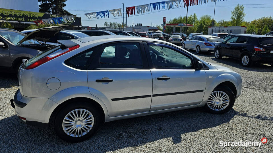 Ford Focus Oszczędny 16 benzyna Możliwa zamiana srebrny Świdnica