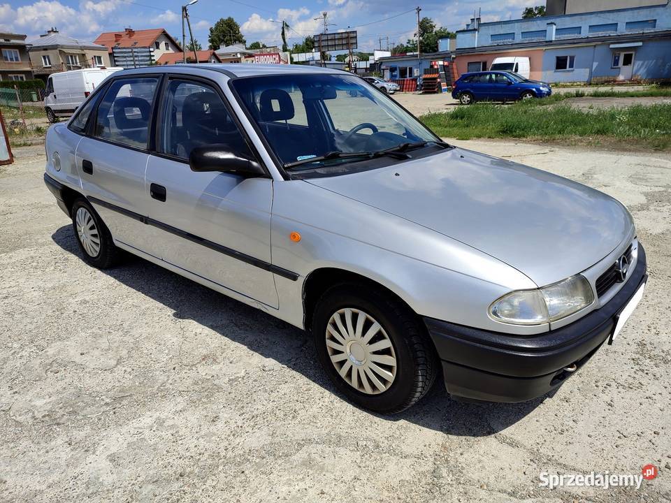 Opel Astra I 1.4 2001Rok Zadbana