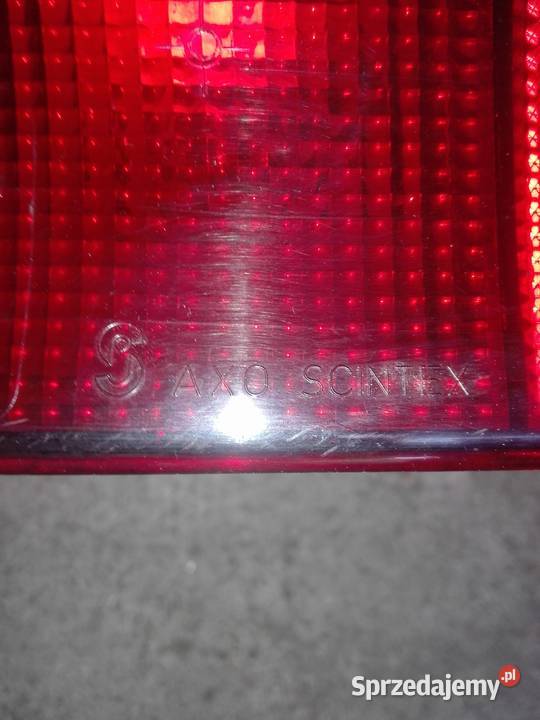 Lampa tylna prawa citroen saxo KOMPLETNA Chełmno sprzedam