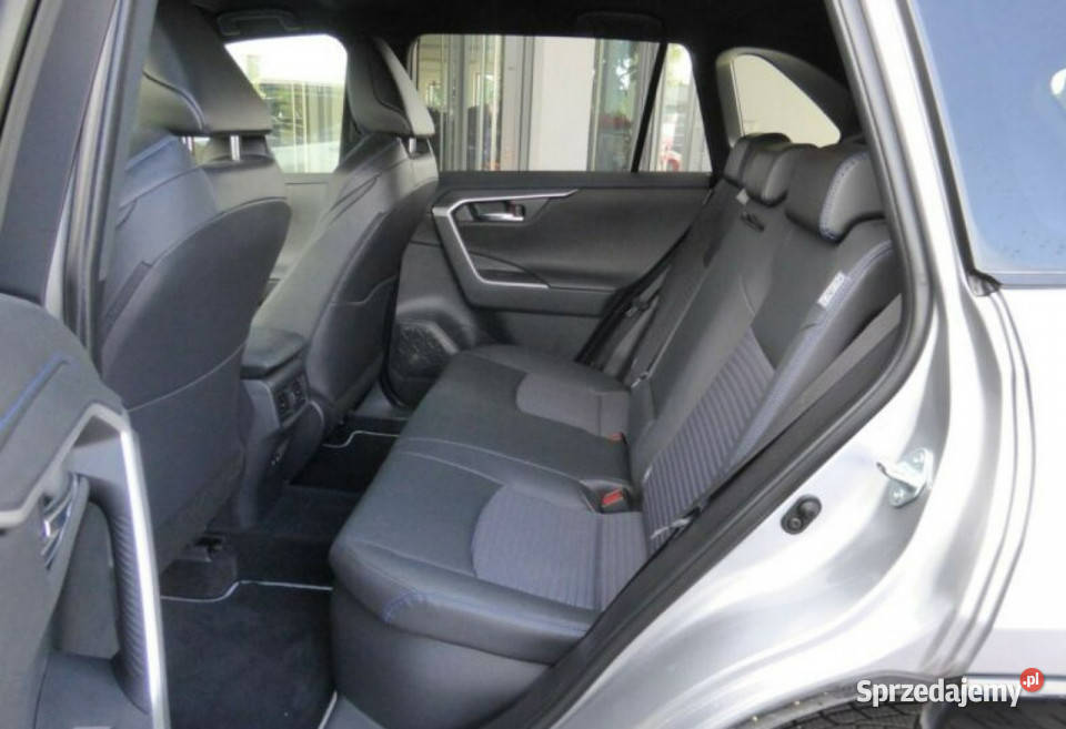 Toyota RAV4 Selection 4x4 222 Hybryda Super Szczecinek sprzedam