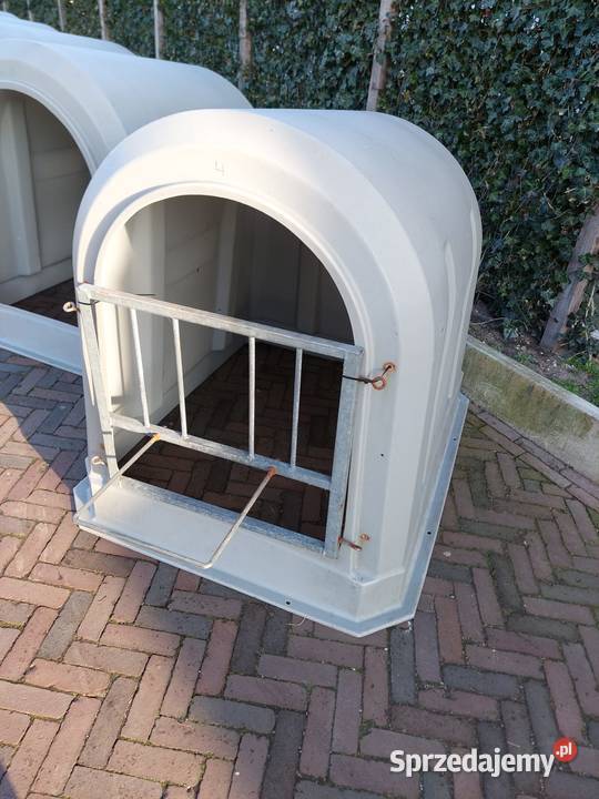 Iglo cieląt budki cieląt Hodowla bydła lubelskie Krzewica