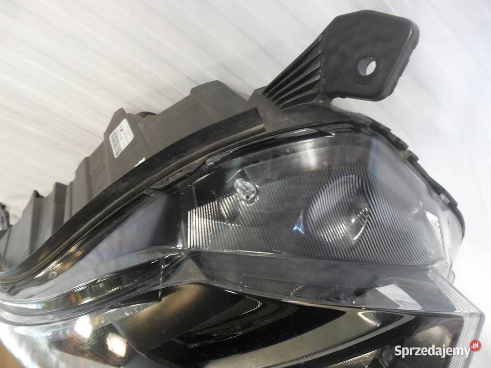 Opel Vivaro III Citroen Jumpy xenon lampa prawa sprzedam