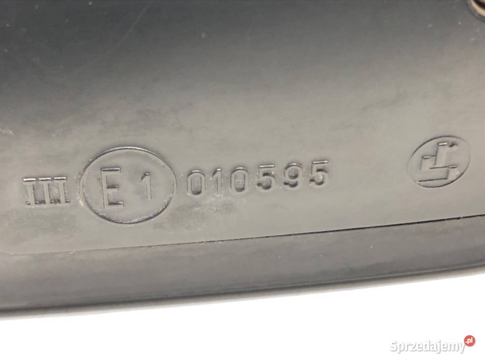 LUSTERKO PRAWE AUDI A4 B5 Kombi 9401 ZEWNĘTRZNE