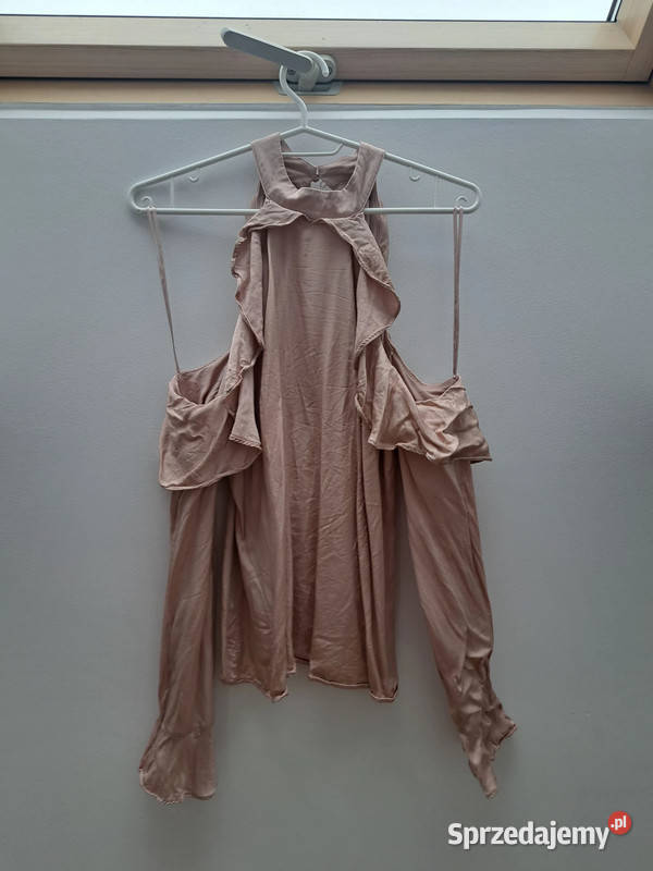 Mohito Pudrowa bluzka z odkrytymi ramionami i pomorskie Trąbki Wielkie