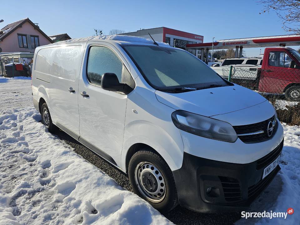 VIVARO LONG L3H1 FURGON KLIMA NAVI EURO6 102KM Tarnobrzeg