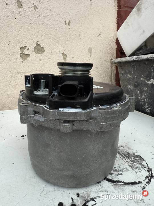Alternator chłodzony wodą 150A Wołów