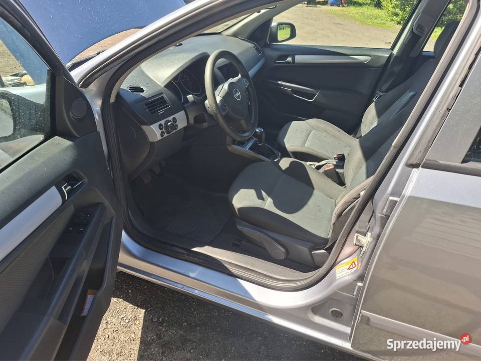 Opel Astra 17CDTI Polanów